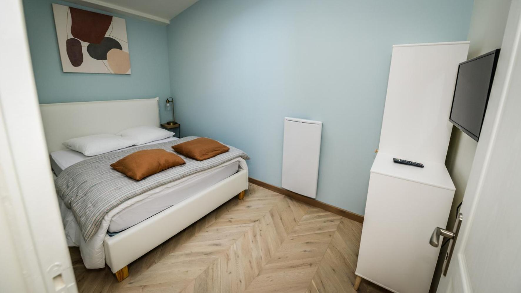Holiday home Maison Calme Eventail De *